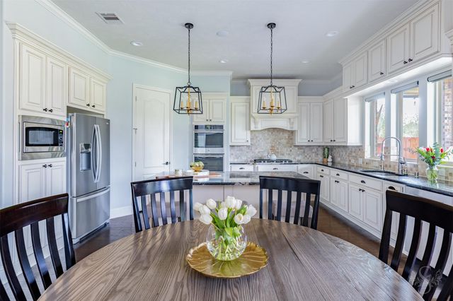 27706 Wimberly Falls Lane, Fulshear, TX 77441