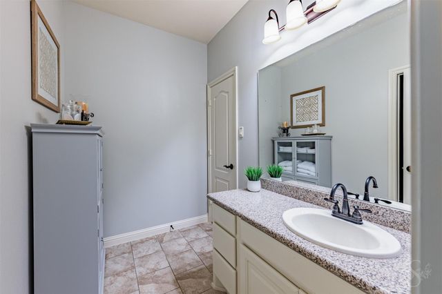 27706 Wimberly Falls Lane, Fulshear, TX 77441