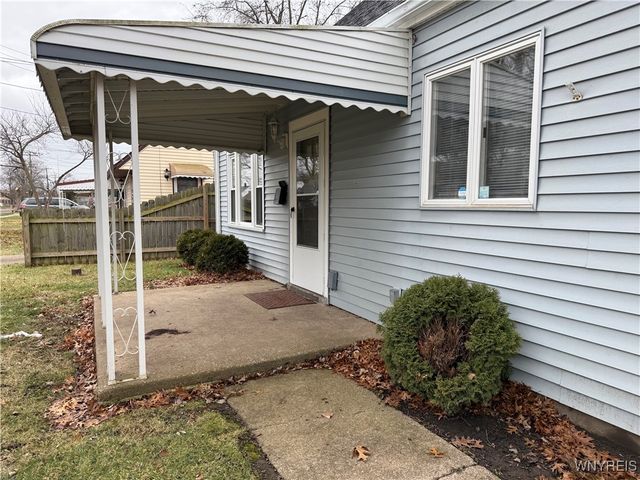 674 79th Street, Niagara Falls, NY 14304