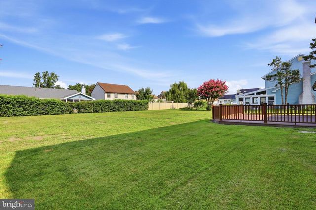 48 MEADOWRUE CT, Mount Laurel, NJ 08054