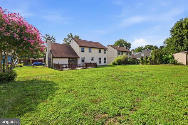 48 MEADOWRUE CT, Mount Laurel, NJ 08054
