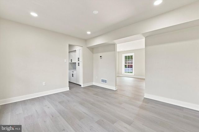48 MEADOWRUE CT, Mount Laurel, NJ 08054