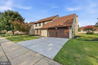48 MEADOWRUE CT, Mount Laurel, NJ 08054