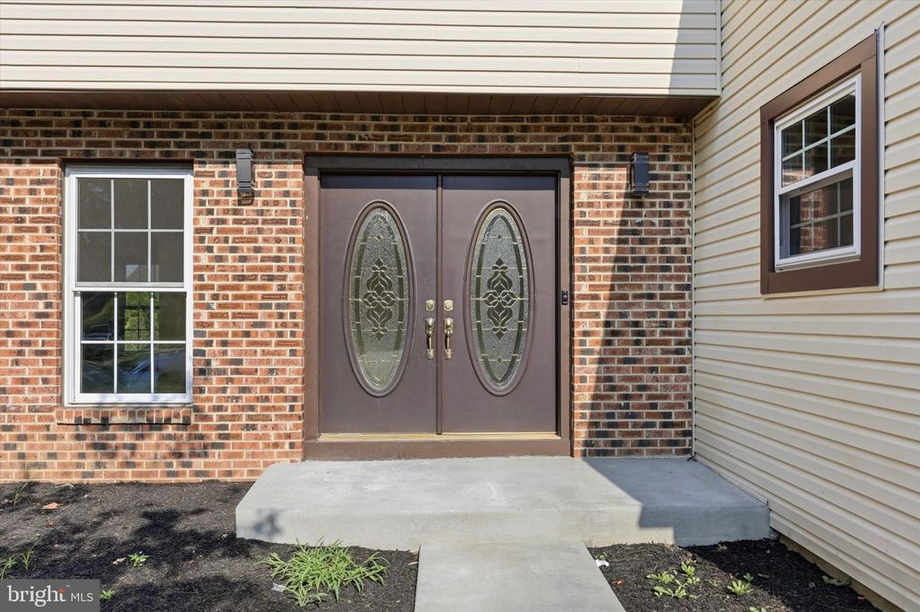 48 MEADOWRUE CT, MOUNT LAUREL, NJ 08054 — photo 2
