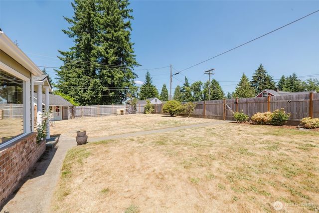 143 Dora Avenue, Bremerton, WA 98312