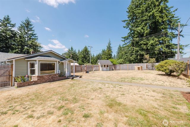 143 Dora Avenue, Bremerton, WA 98312