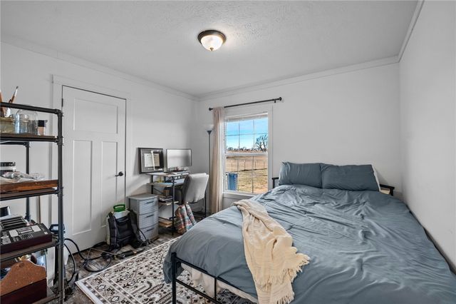 22083 Leonard Ranch Road, Gravette, AR 72736