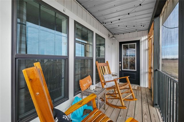 22083 Leonard Ranch Road, Gravette, AR 72736