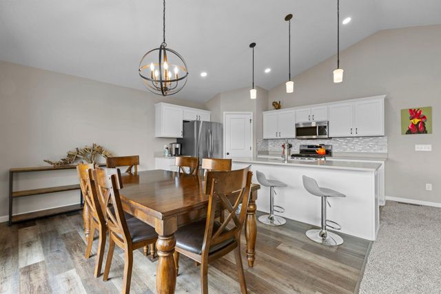 9260 26th Street NE, Saint Michael, MN 55376