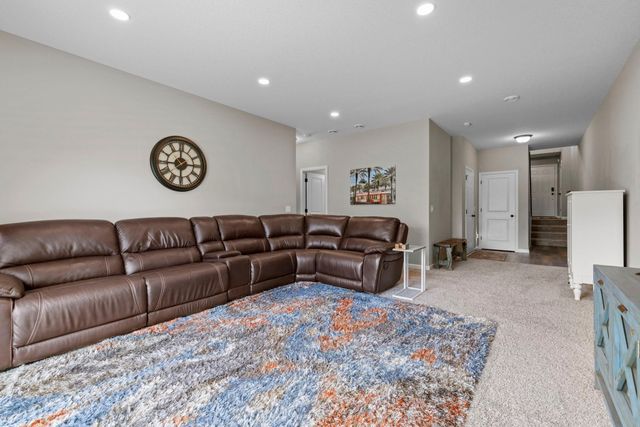 9260 26th Street NE, Saint Michael, MN 55376