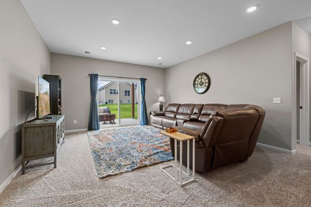 9260 26th Street NE, Saint Michael, MN 55376