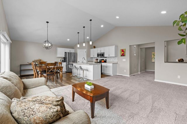 9260 26th Street NE, Saint Michael, MN 55376