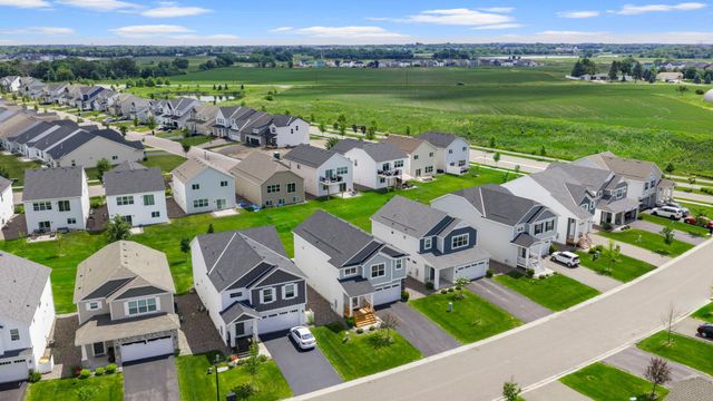 9260 26th Street NE, Saint Michael, MN 55376