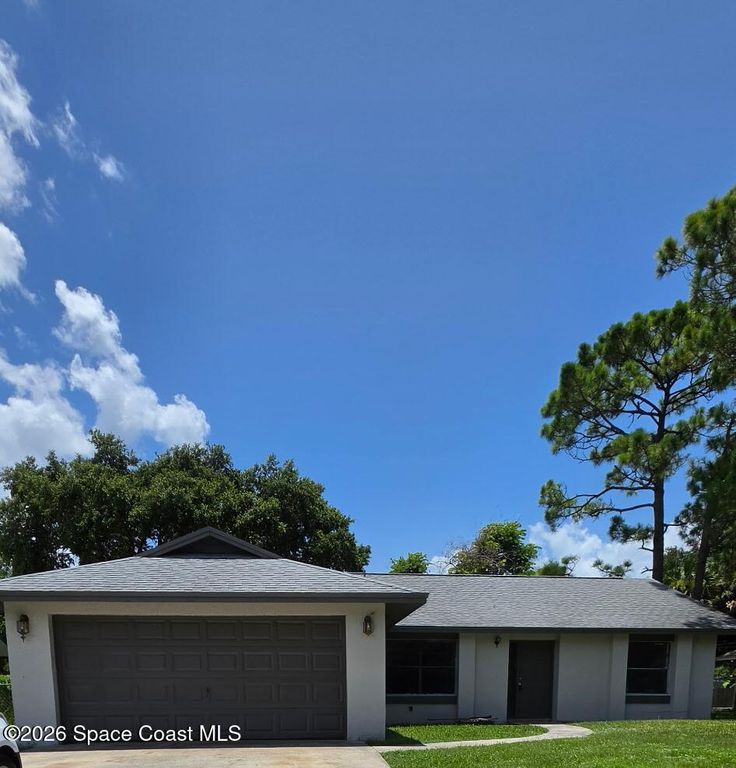 1714 Hays Street NW, Palm Bay, FL 32907