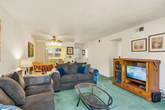 9808 Shirley Gardens 3, Santee, CA 92071