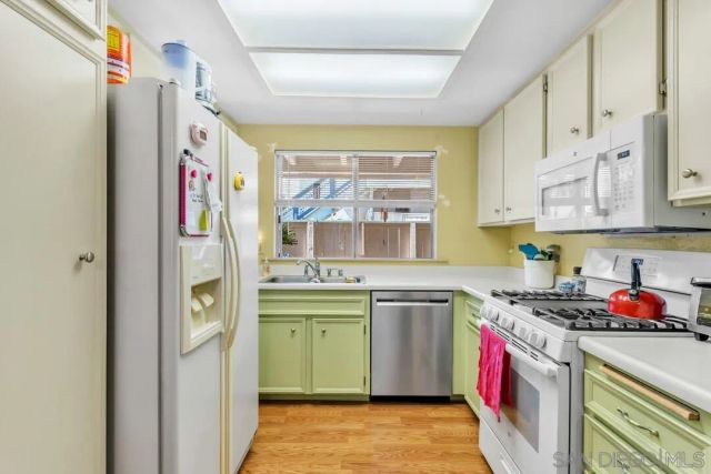 9808 Shirley Gardens 3, Santee, CA 92071