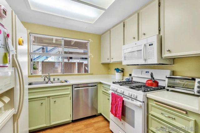 9808 Shirley Gardens 3, Santee, CA 92071