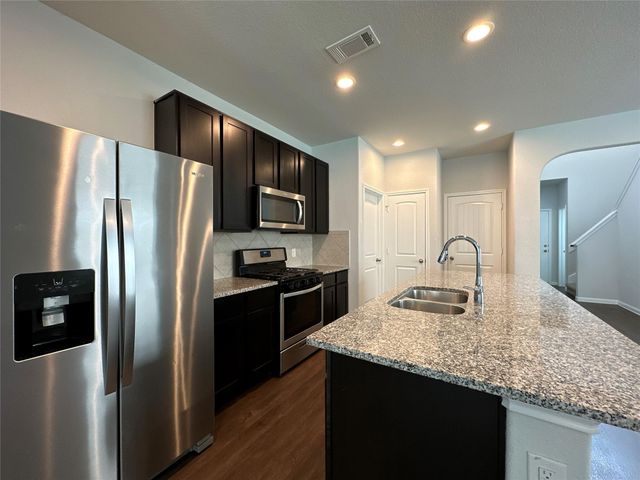 2611 Hoffman Lane, Conroe, TX 77304