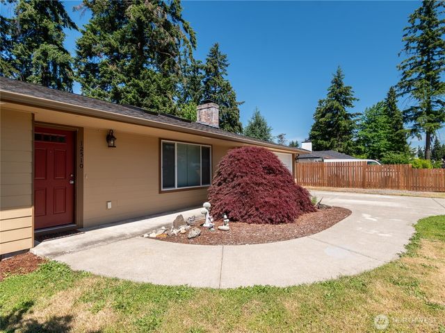 12510 109th Avenue Ct E, Puyallup, WA 98374