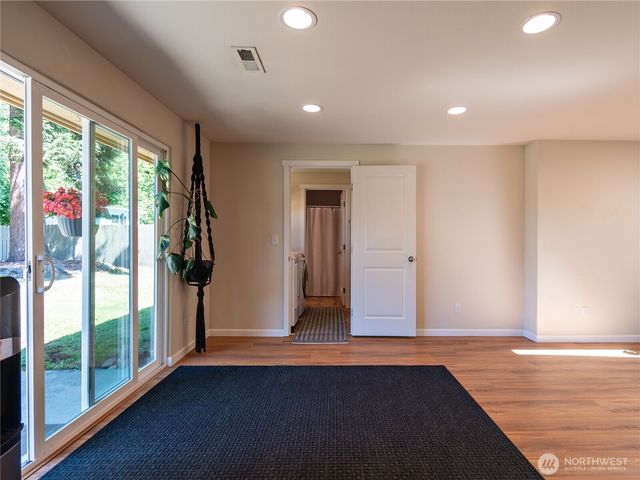 12510 109th Avenue Ct E, Puyallup, WA 98374