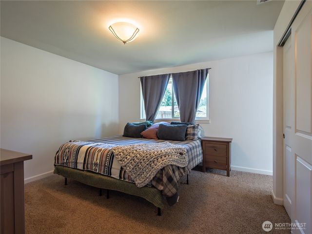 12510 109th Avenue Ct E, Puyallup, WA 98374