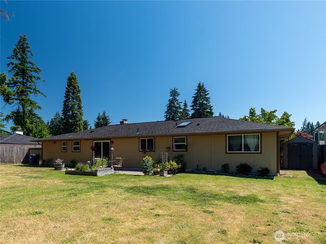 12510 109th Avenue Ct E, Puyallup, WA 98374