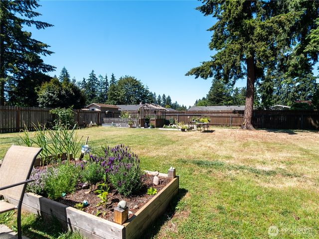 12510 109th Avenue Ct E, Puyallup, WA 98374