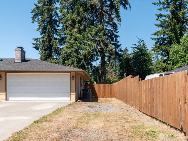 12510 109th Avenue Ct E, Puyallup, WA 98374