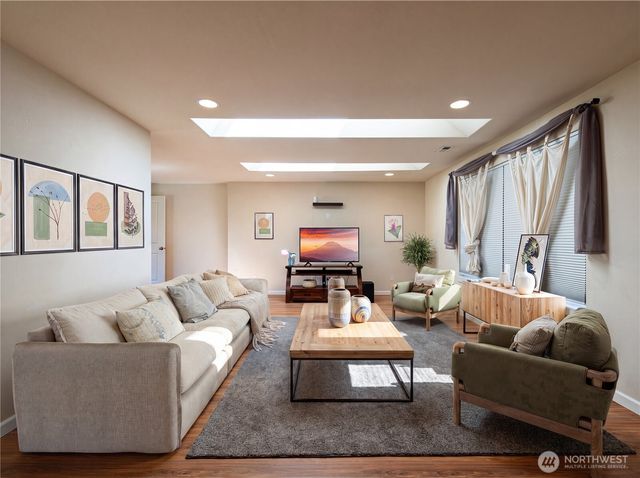 12510 109th Avenue Ct E, Puyallup, WA 98374