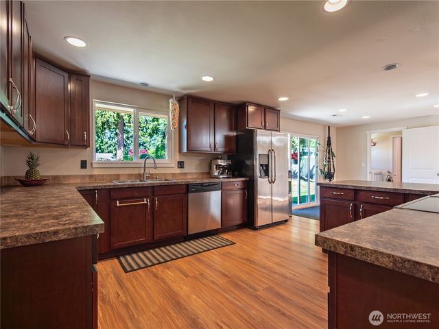 12510 109th Avenue Ct E, Puyallup, WA 98374