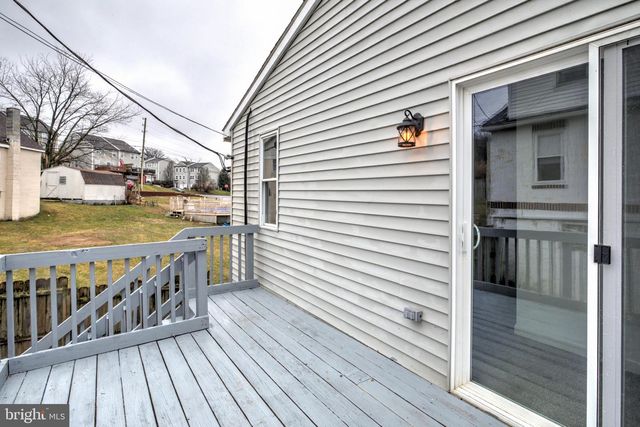 5 EDGEWOOD AVE, Temple, PA 19560