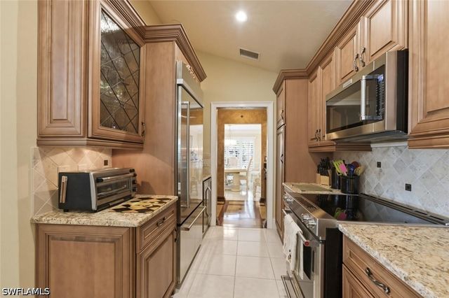 11766 Quail Village WAY 14, Naples, FL 34119