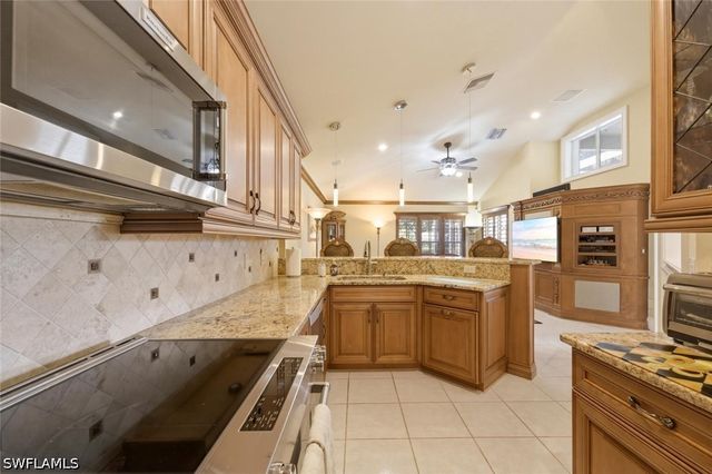 11766 Quail Village WAY 14, Naples, FL 34119