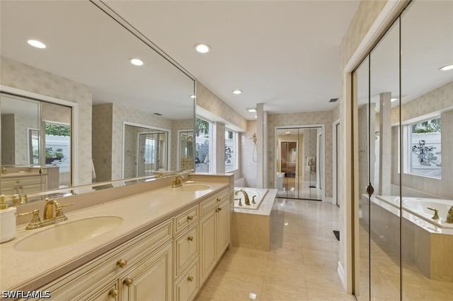 11766 Quail Village WAY 14, Naples, FL 34119