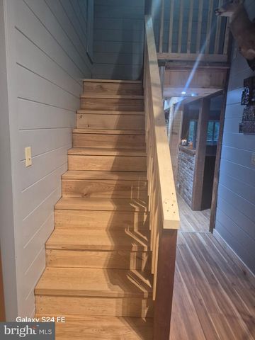 1801 MIDDLE RIDGE RD, Romney, WV 26757