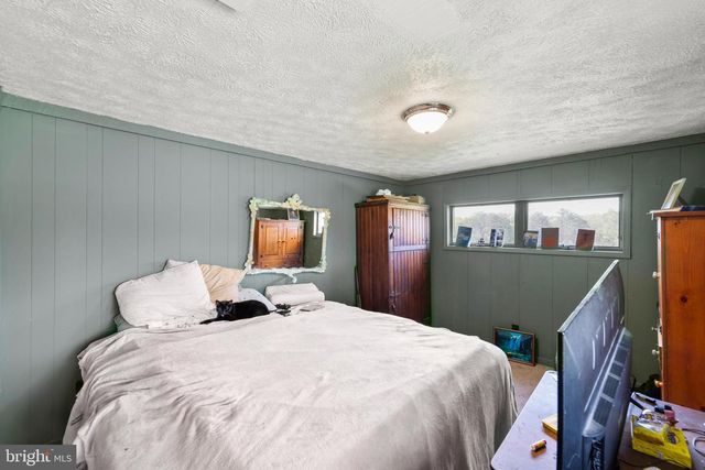 1801 MIDDLE RIDGE RD, Romney, WV 26757