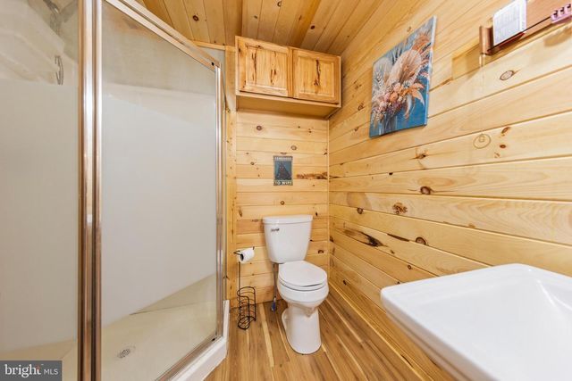 1801 MIDDLE RIDGE RD, Romney, WV 26757