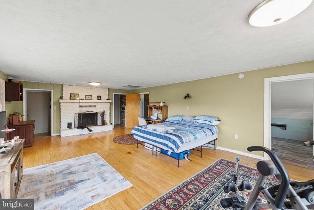 1801 MIDDLE RIDGE RD, Romney, WV 26757