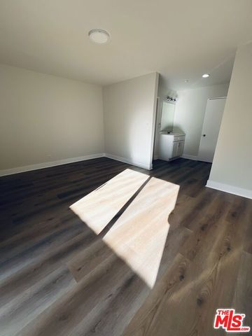 11738 Mayfield 103, Los Angeles, CA 90049