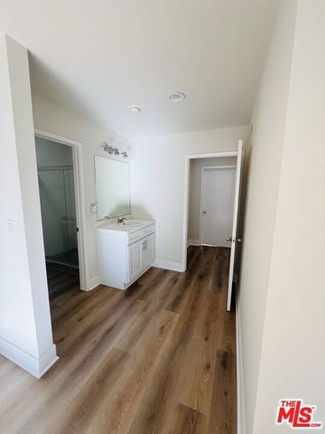 11738 Mayfield 103, Los Angeles, CA 90049