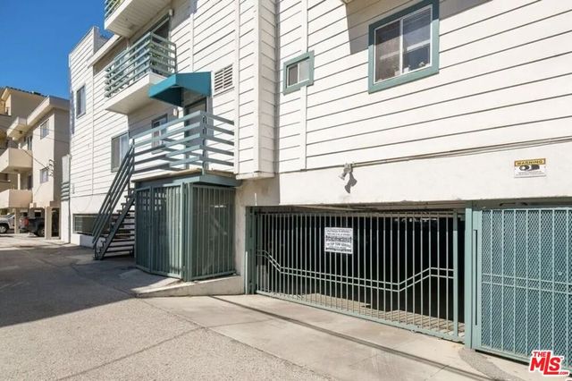 11738 Mayfield 103, Los Angeles, CA 90049