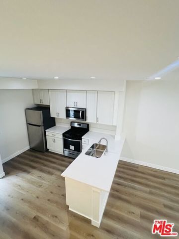 11738 Mayfield 103, Los Angeles, CA 90049