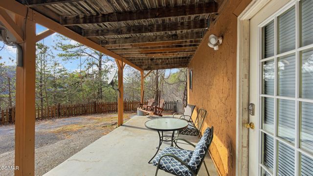 1122 Eagle Pointe Way, Pigeon Forge, TN 37863