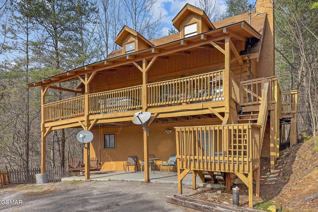 1122 Eagle Pointe Way, Pigeon Forge, TN 37863