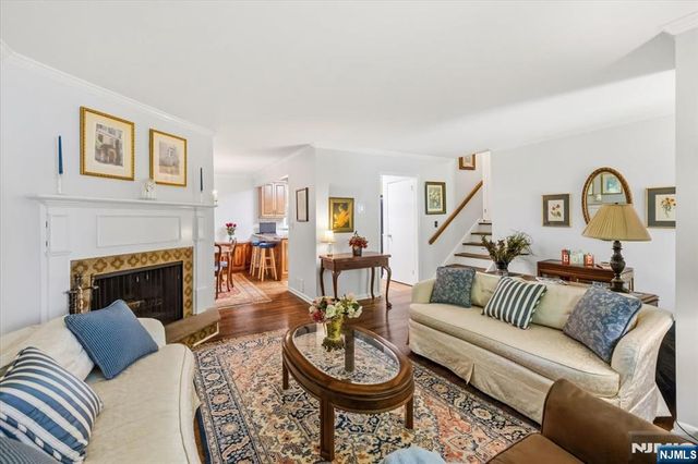 85 Page Drive, Oakland, NJ 07436
