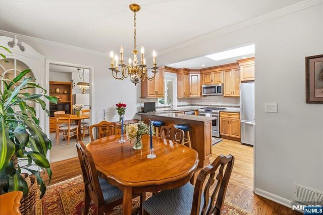 85 Page Drive, Oakland, NJ 07436