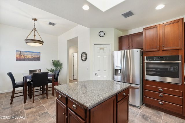 14061 E Copper Mesa Court, Vail, AZ 85641
