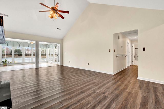 99 Forest Lake Drive, Simpsonville, SC 29681