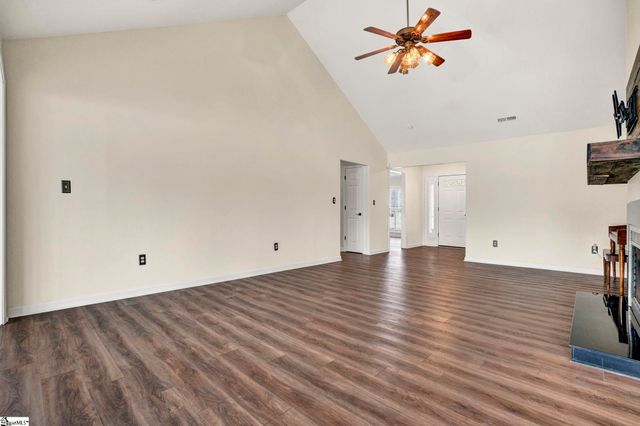 99 Forest Lake Drive, Simpsonville, SC 29681