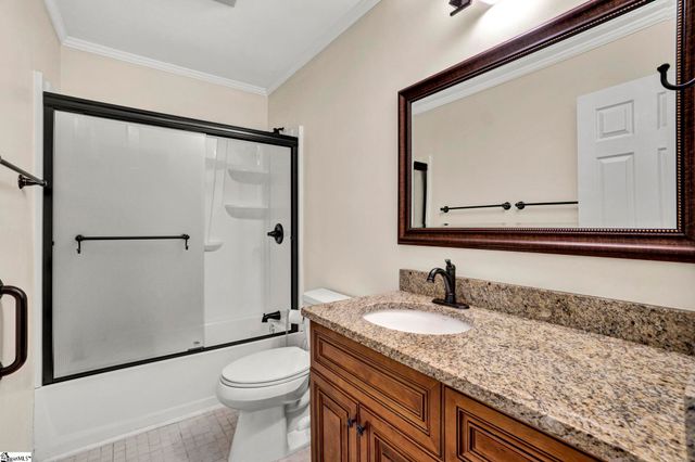 99 Forest Lake Drive, Simpsonville, SC 29681